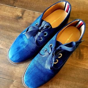 TOMMY HILFIGER  Blue Swede Shoes